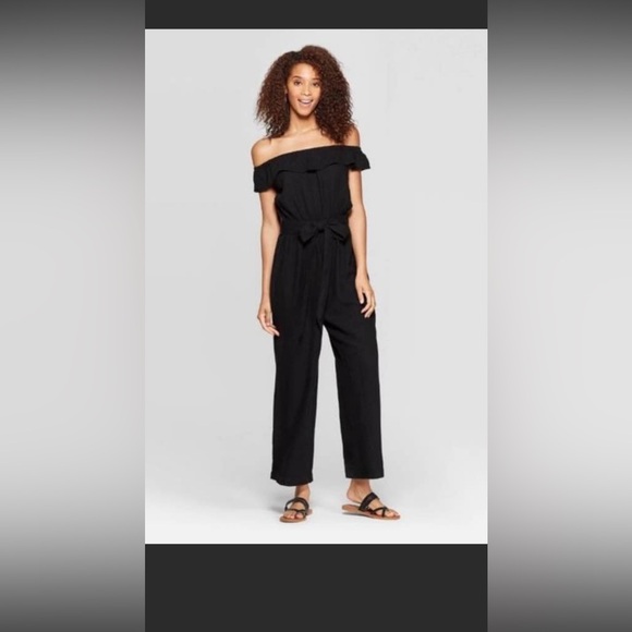 Target Linen off shoulder tied waist Jumpsuit  Romper - Universal Threads - Picture 1 of 4